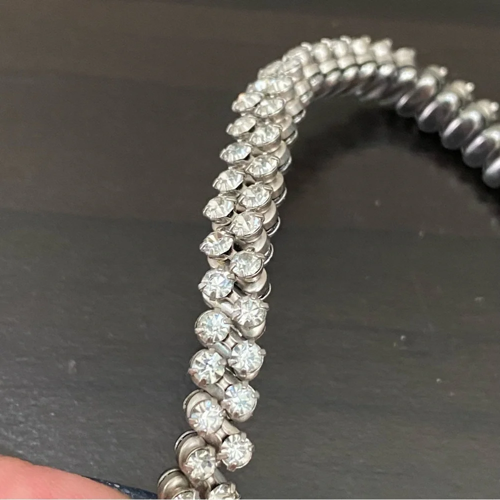 Vintage Clear Rhinestones Silver-tone Expandable Choker Necklace - Picture 9 of 16